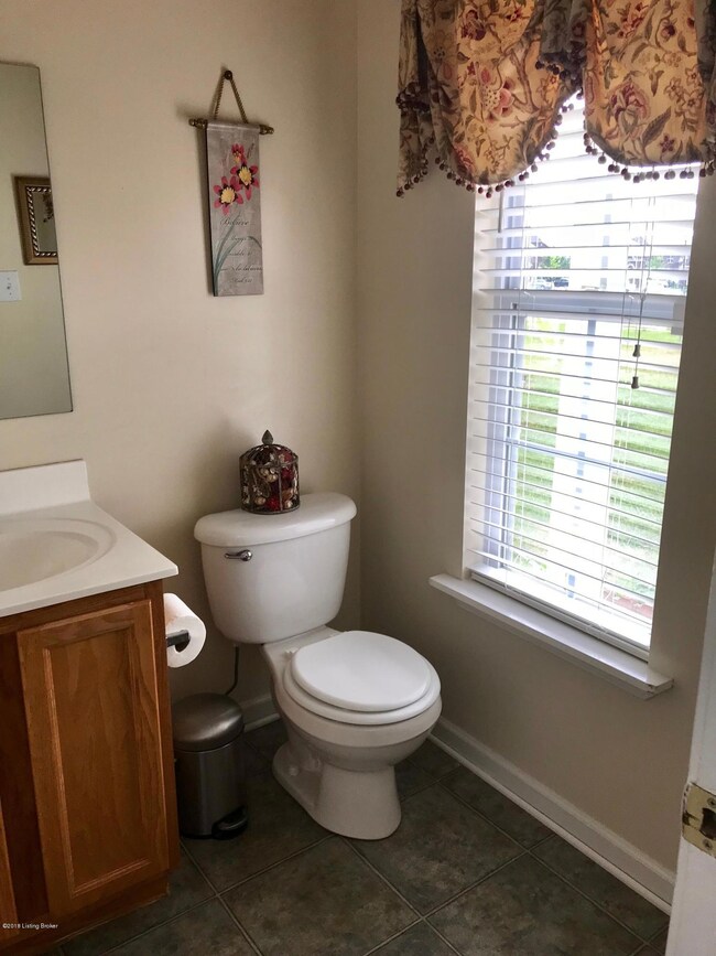 7603 Beulah Church Rd, Louisville, KY 40228 - photo 6