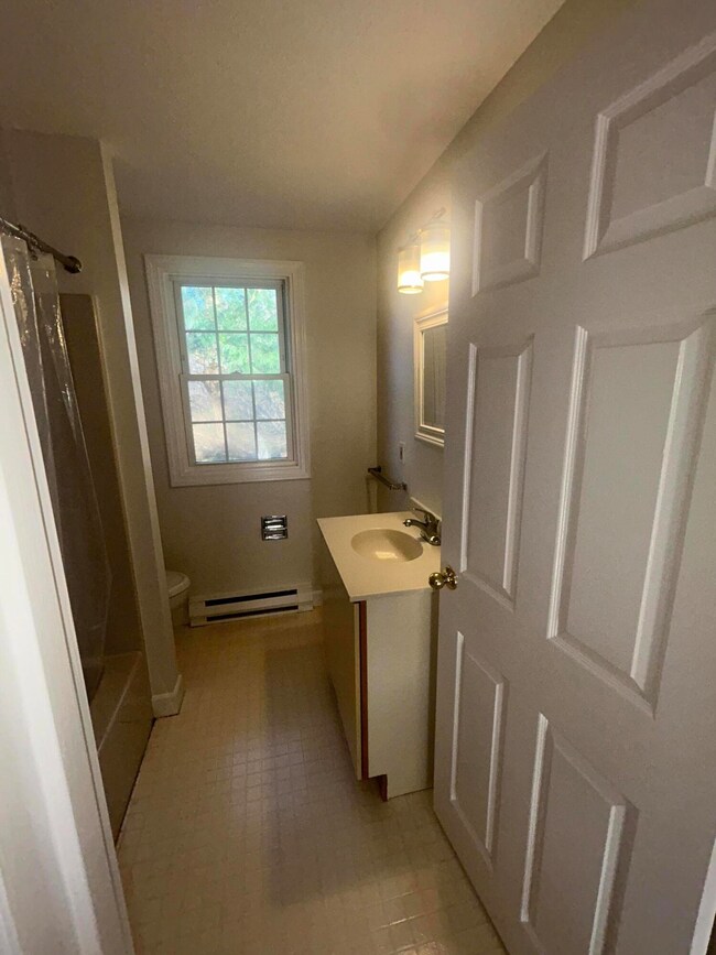 135 W Main St unit 41, Hyannis, MA 02601 - photo 7