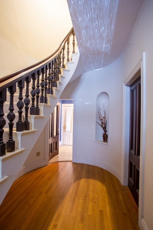 348 Essex St unit 1, Salem, MA 01970 - photo 3