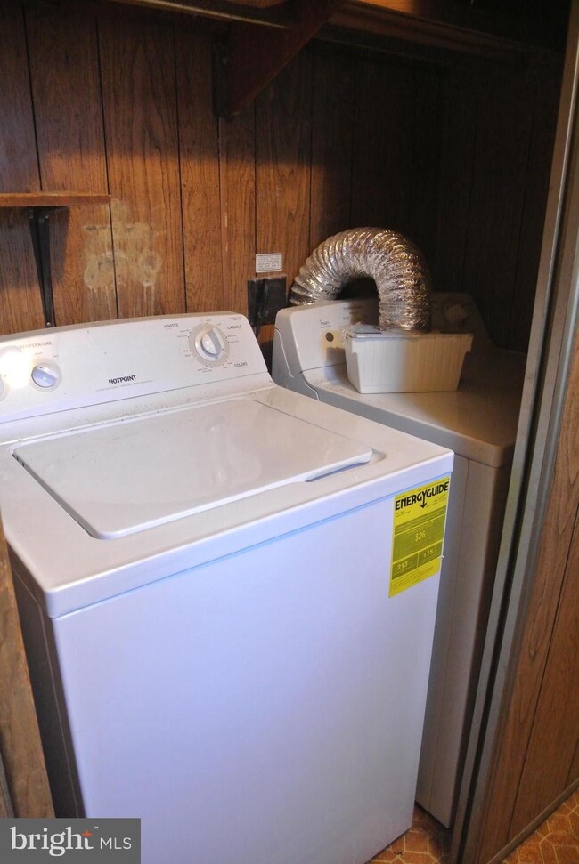 1410 Evans Rd, Pottstown, PA 19465 - photo 3