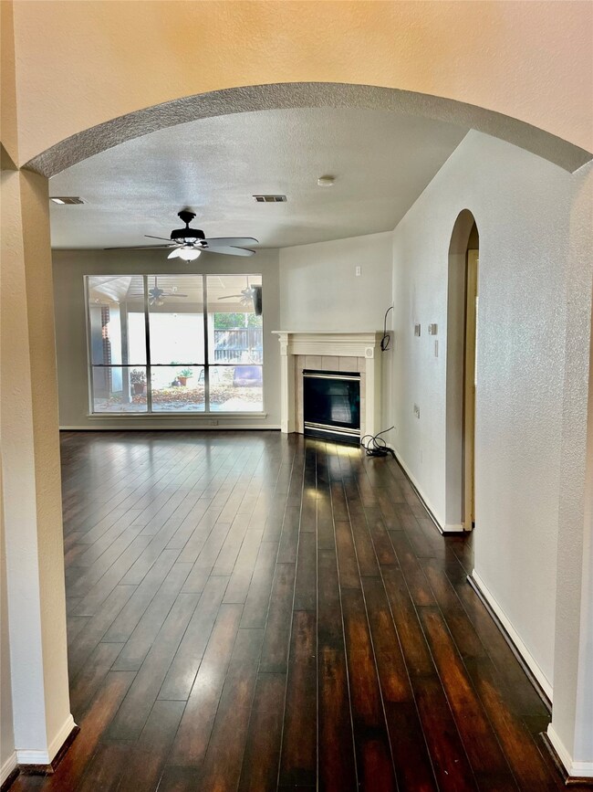 31218 Deerwood Park Ln, Spring, TX 77386 - photo 7