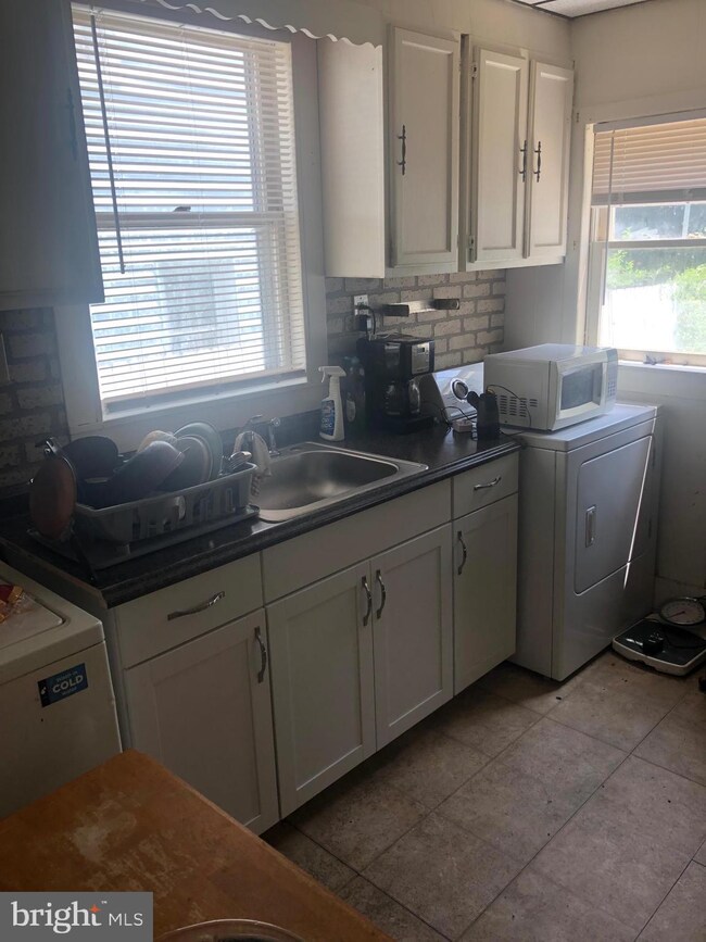 622 High St, Lancaster, PA 17603 - photo 4