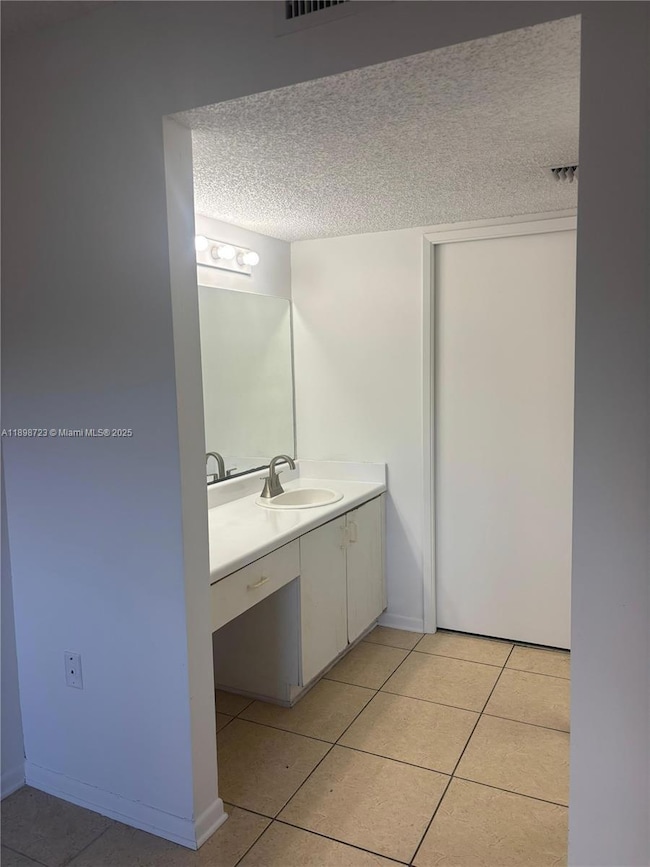 Century Village unit 111A, Pembroke Pines, FL 33027 - photo 6