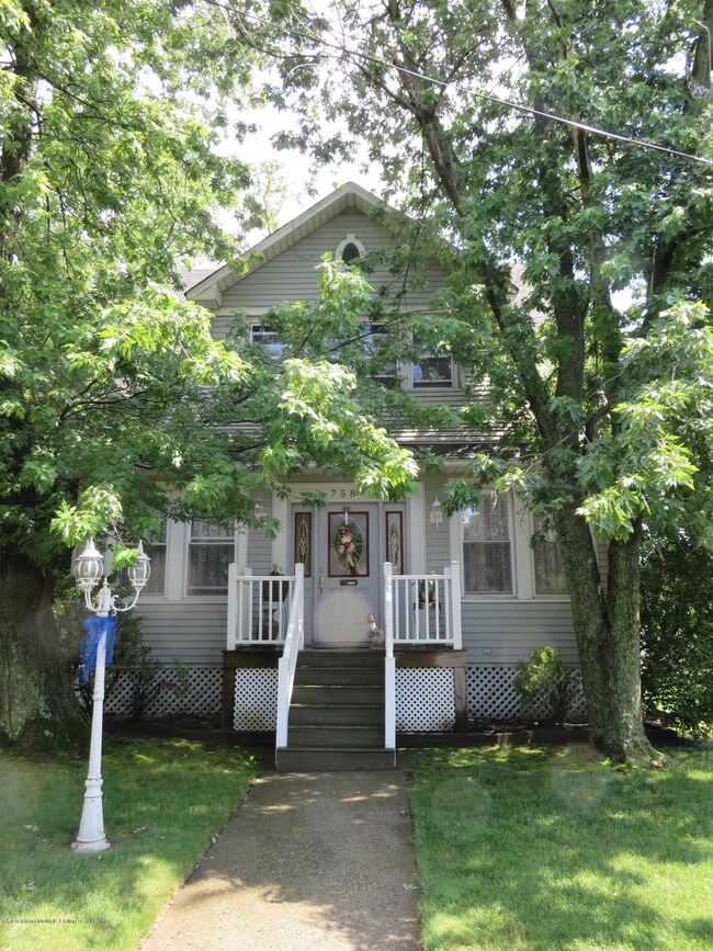 7584 Amboy Road 151