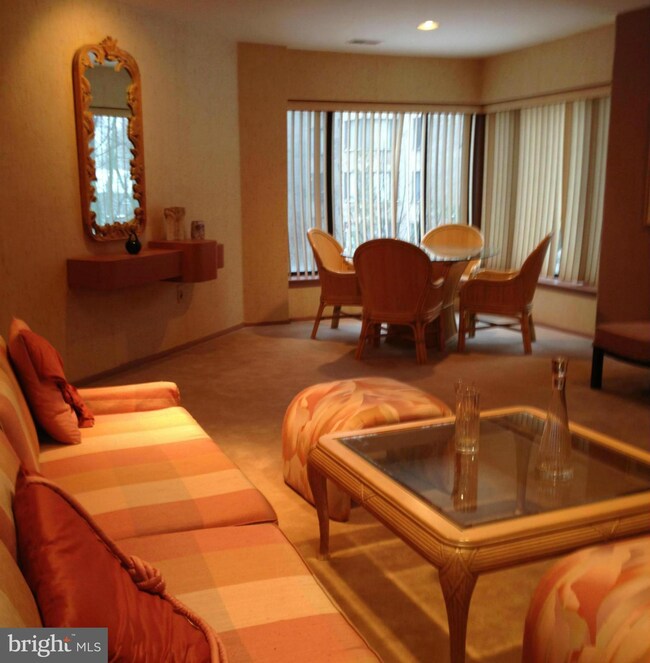 3011 Fallstaff Rd unit 304A, Baltimore, MD 21209 - photo 6