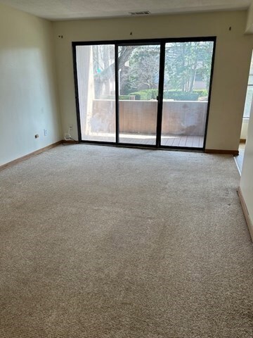 54 Shrewsbury Green Dr unit F, Shrewsbury, MA 01545 - photo 7