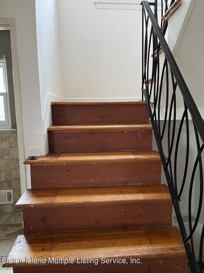 403 Montreal Ave, Staten Island, NY 10306 - photo 7
