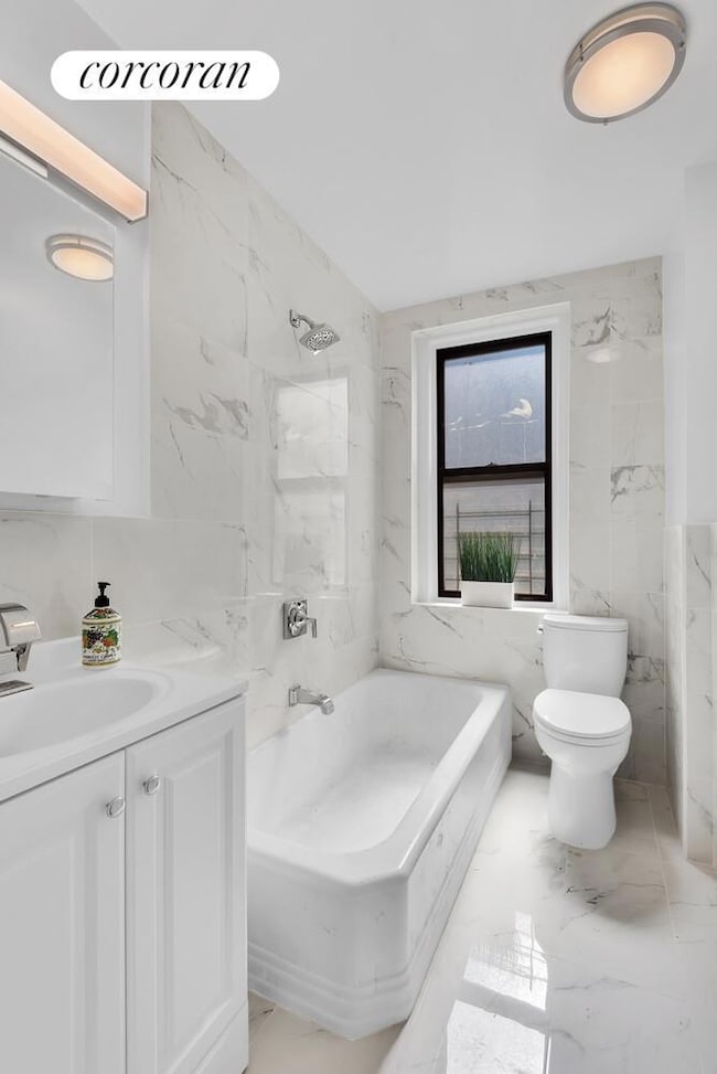 3245 Perry Ave unit 4A, Bronx, NY 10467 - photo 6