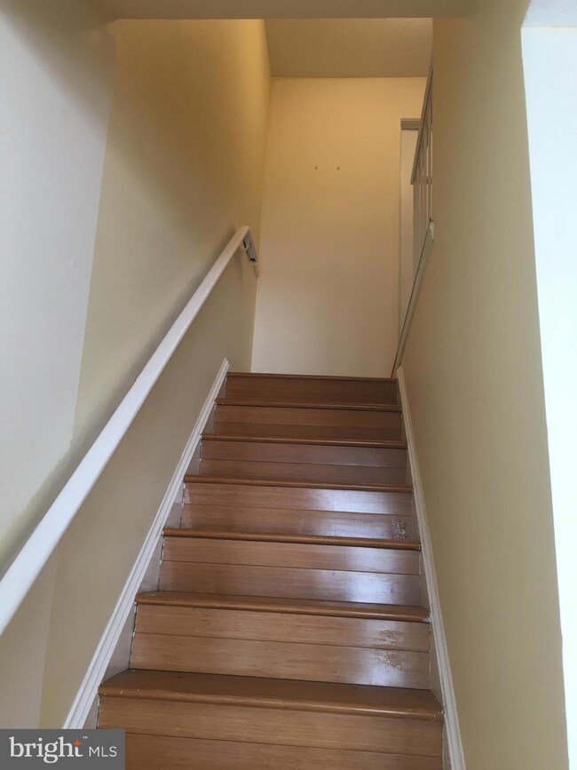 2394 Branleigh Park Ct, Reston, VA 20191 - photo 5