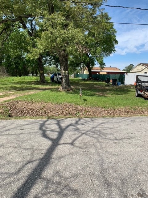 8501 Autumn Ln, Houston, TX 77016 - photo 3