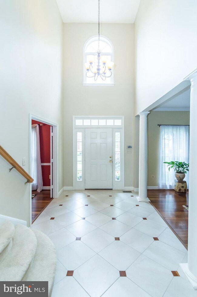 4311 Hollowstone Ct, Chantilly, VA 20151 - photo 5