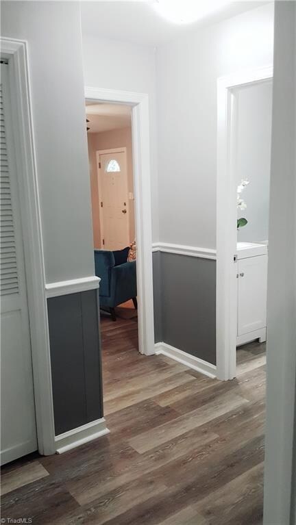 202 Greenvale Rd, Asheboro, NC 27203 - photo 5