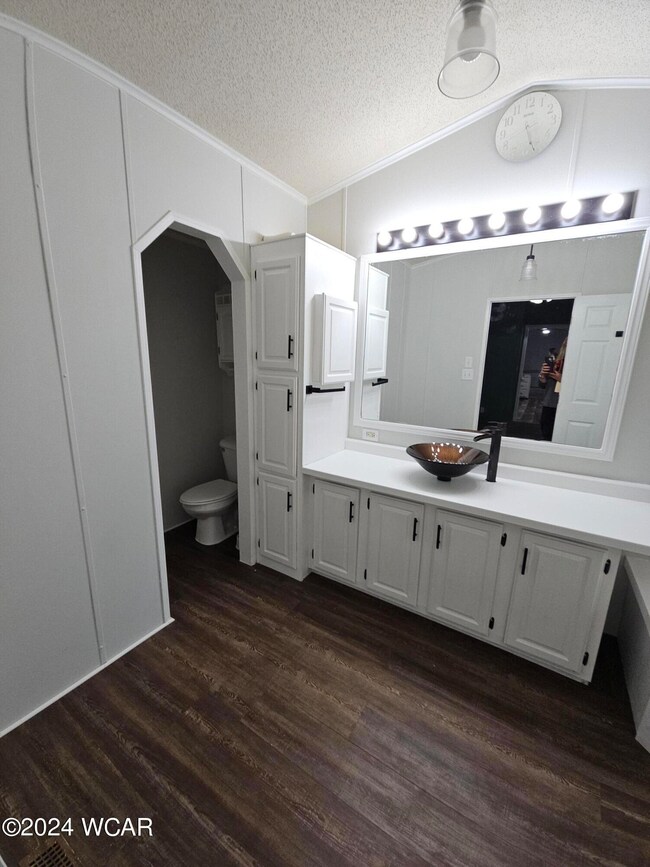 203 m bath