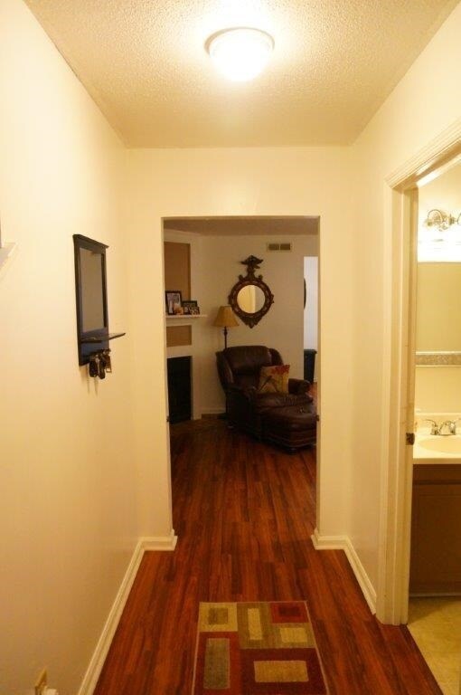 103 N Onsville Place, Jacksonville, NC 28546 - photo 2