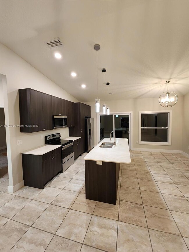 2385 Pecos Ln, Poinciana, FL 34759 - photo 7