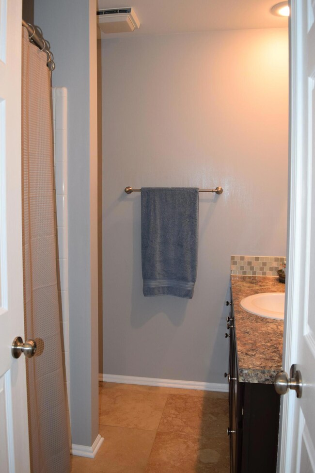 1809 Timberlane Ln NE, Grand Rapids, MI 49505 - photo 7