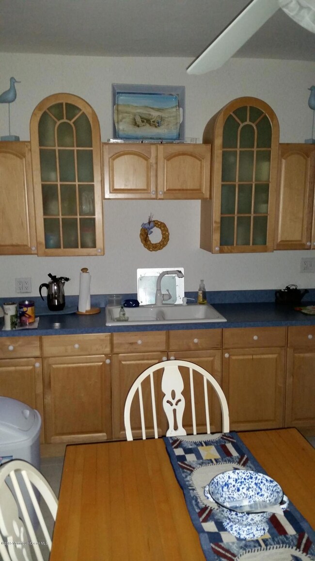 18 1st Ln unit 27, Seaside Park, NJ 08752 - photo 4