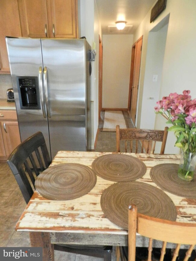 2225 E Deep Run Rd, Manchester, MD 21102 - photo 5