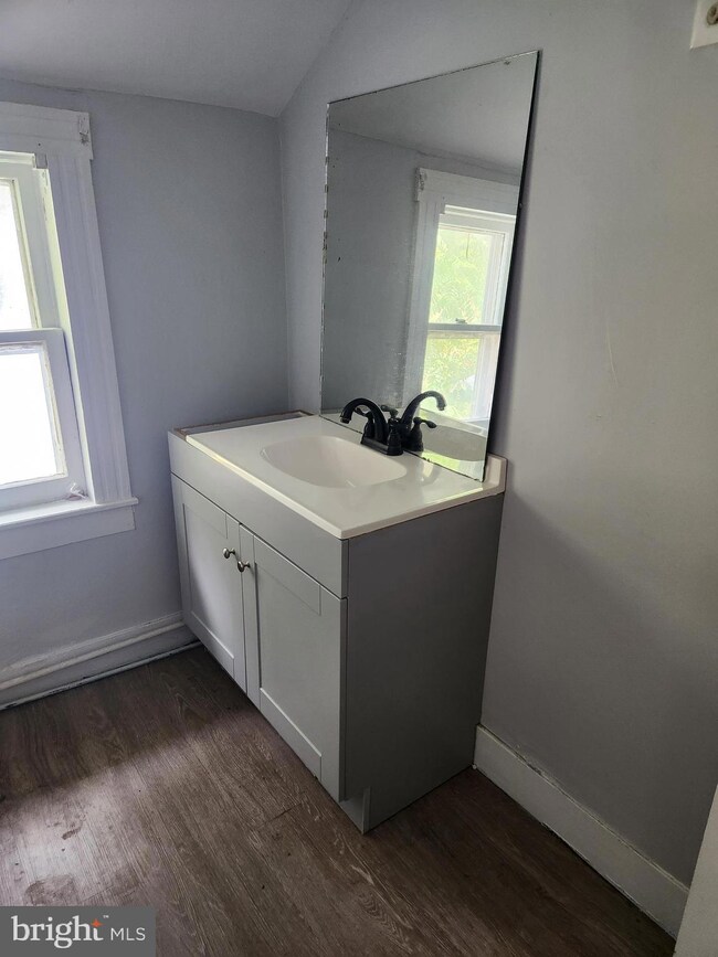 320 Biser St, Berkeley Springs, WV 25411 - photo 7