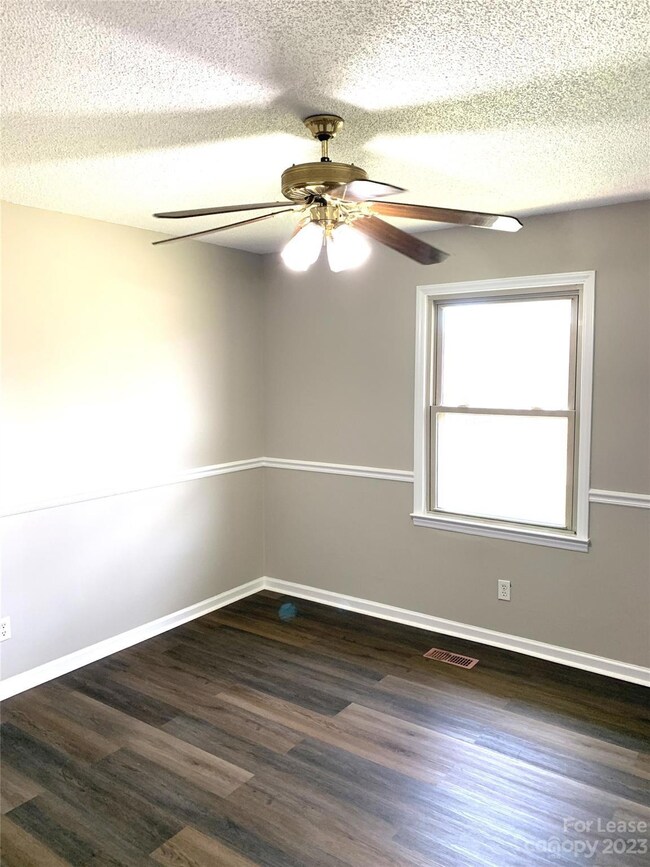 204 Donna Ave, Gastonia, NC 28052 - photo 5