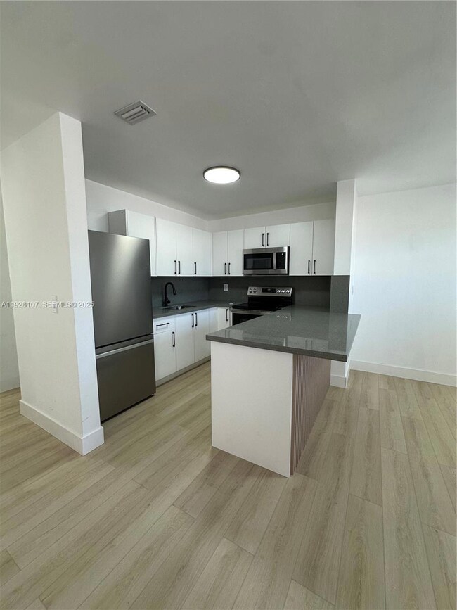 1960 SW 68th Way, Miramar, FL 33023 - photo 5