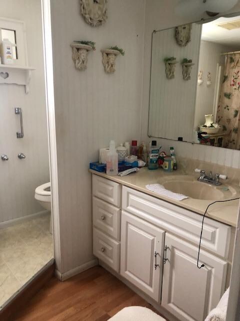 quail hall bath