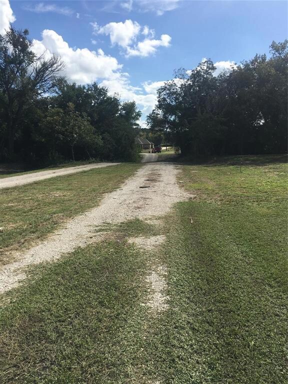 200 Wrigley Dr, Springtown, TX 76082 - photo 3