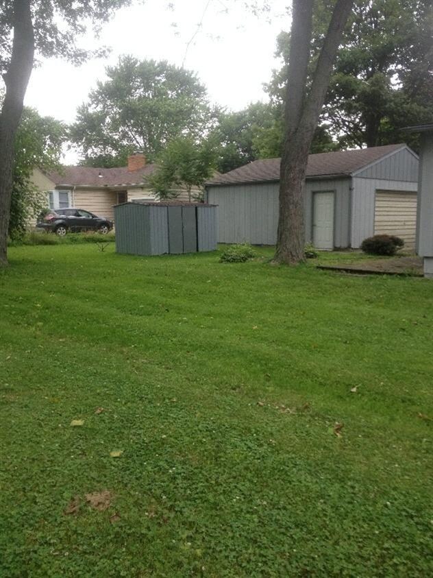 8522 Liable Rd, Highland, IN 46322 - photo 4