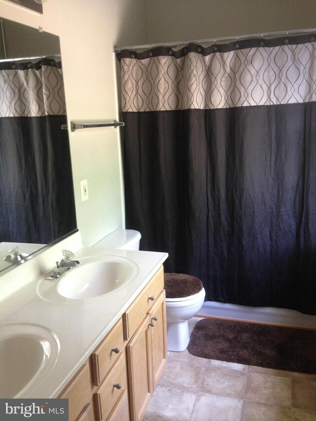 11206 Newman Ct unit 114, Fredericksburg, VA 22407 - photo 6