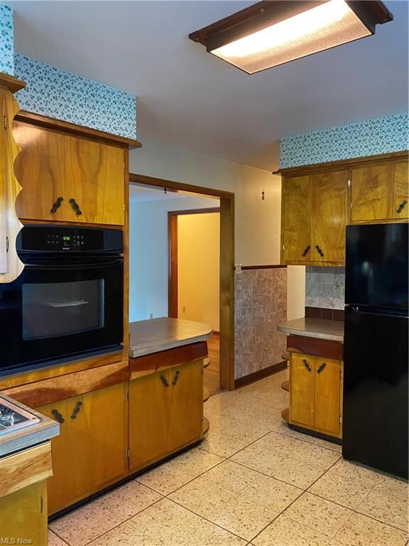 Kitchen 15 x 13. All kitchen appliances included.