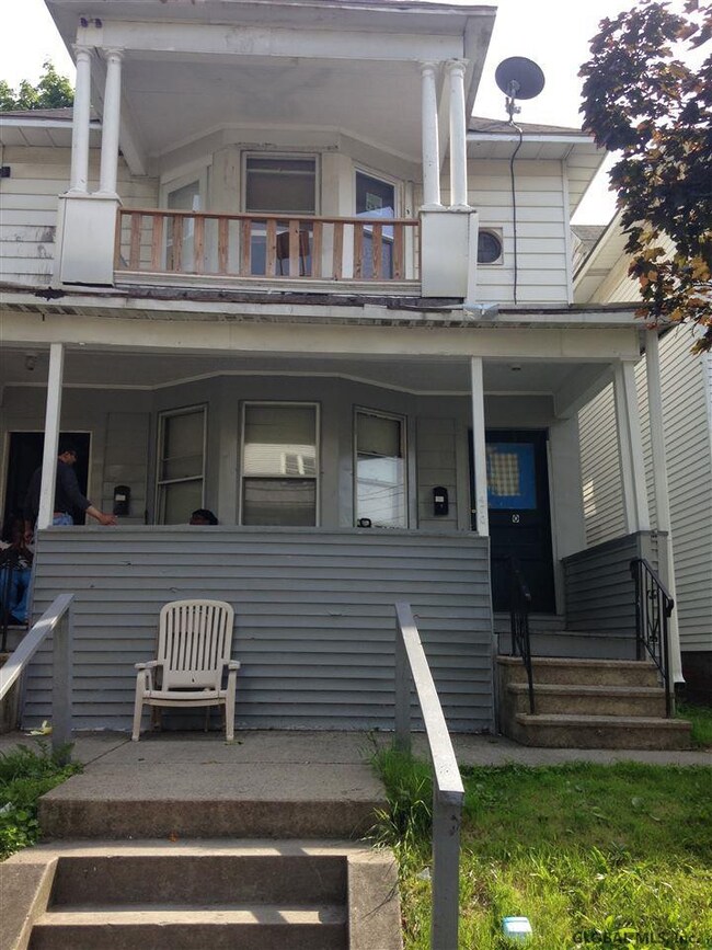 470 Hamilton St, Albany, NY 12203 - photo 2