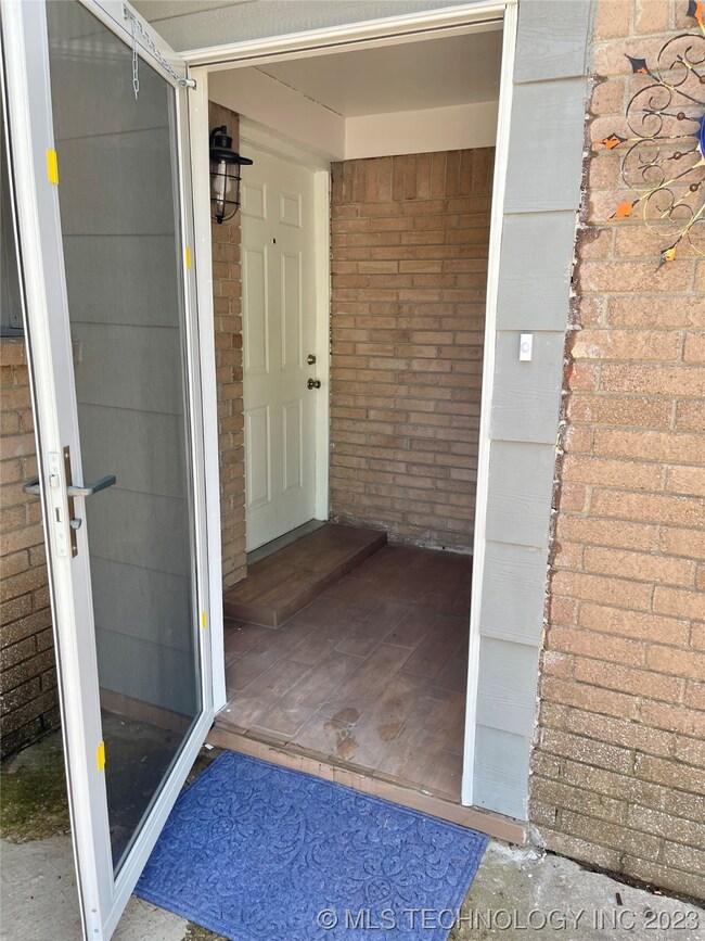 202 E Forest St, Skiatook, OK 74070 - photo 4