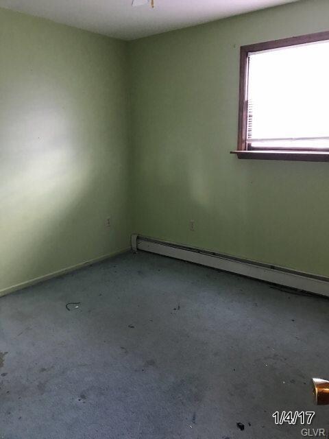 866 Mcnair St, Hazleton, PA 18202 - photo 4