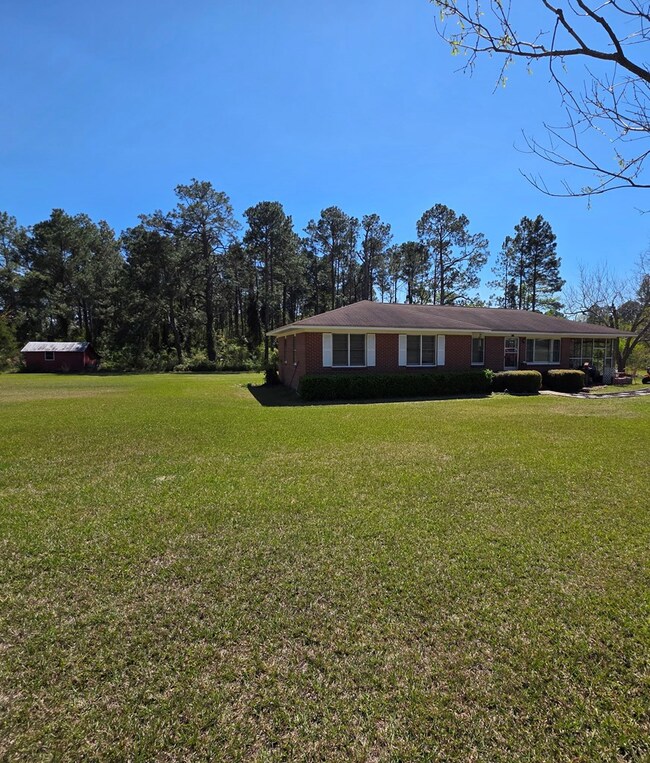 259 Snowden Rd, Fitzgerald, GA 31750 - photo 3