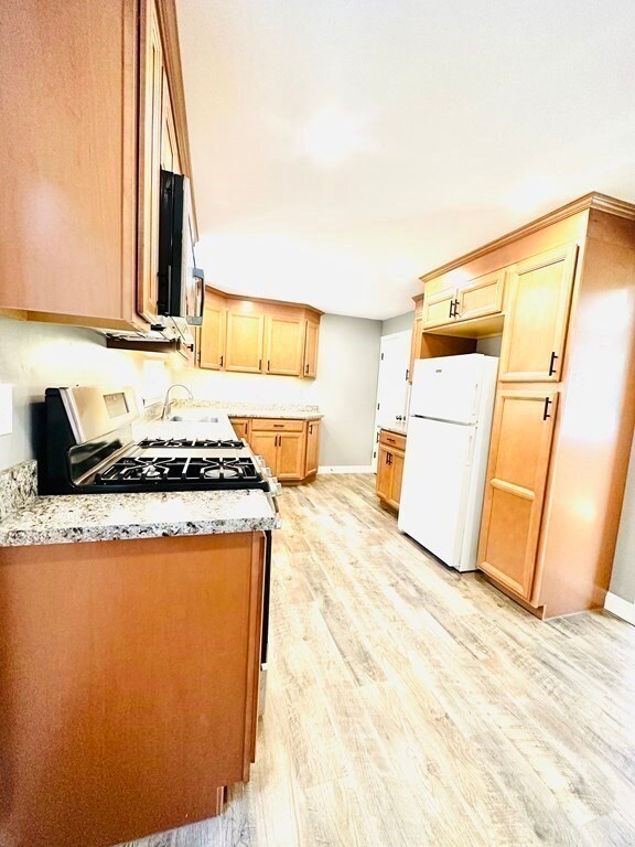 3 Pleasant Ct unit L, Medfield, MA 02052 - photo 6