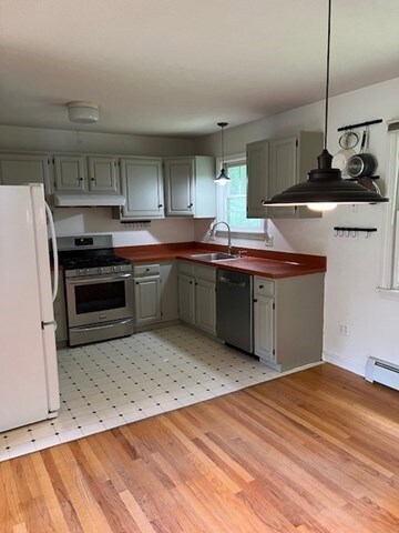 4 Dwight Cir, Amherst, MA 01002 - photo 6