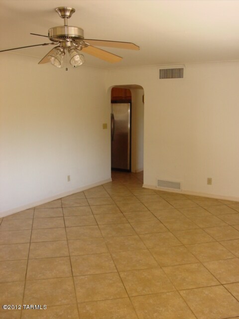2725 E 9th St, Tucson, AZ 85716 - photo 6