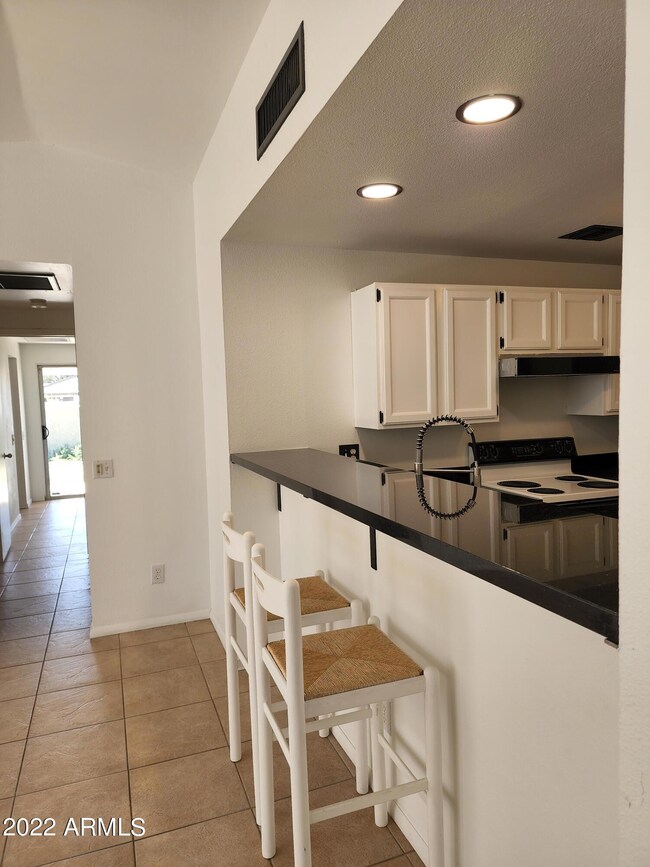 2124 N College Ct, Chandler, AZ 85224 - photo 3