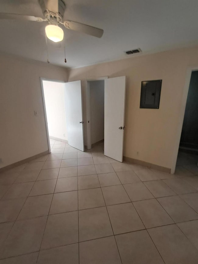 1021 Selkirk St unit B, West Palm Beach, FL 33405 - photo 4