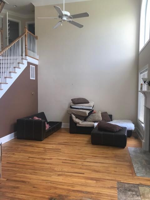PIC 4