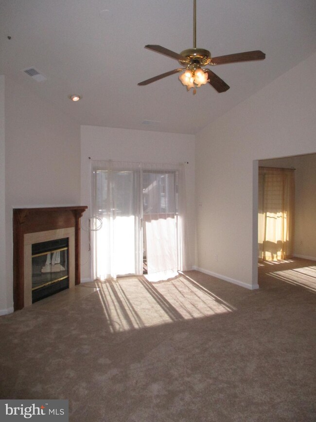 14229 Jib St unit 8262, Laurel, MD 20707 - photo 4