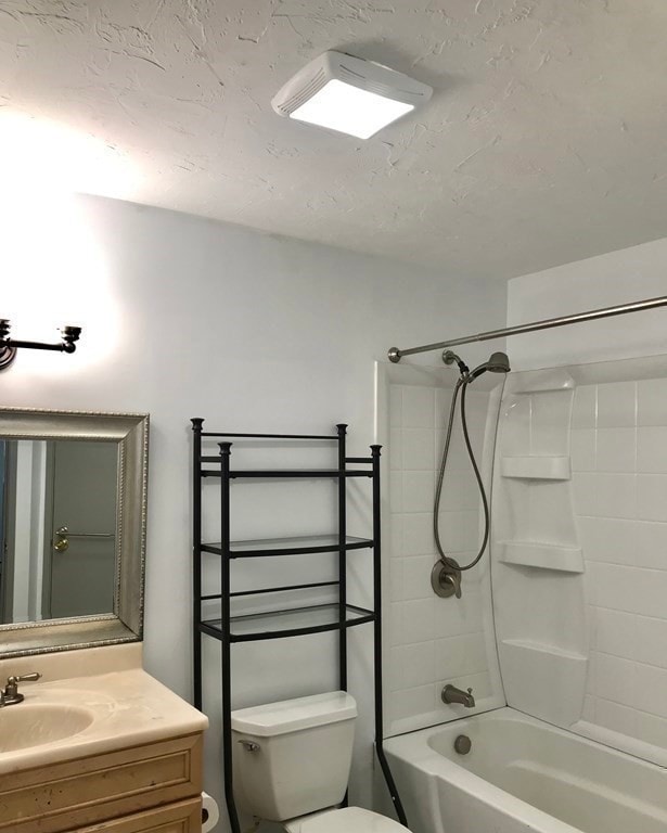 200 Fellsview Terrace unit 207, Stoneham, MA 02180 - photo 7