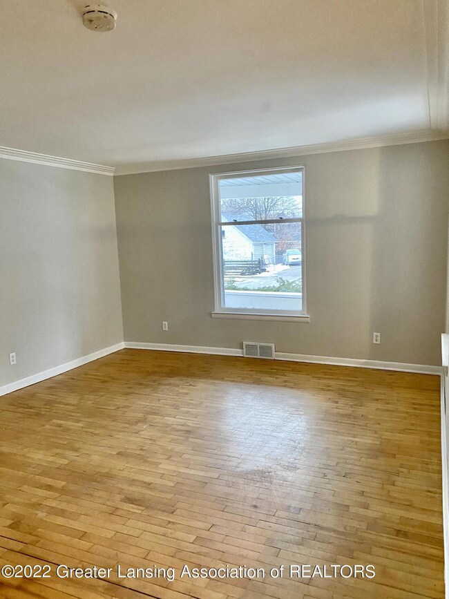 723 N Sycamore St, Lansing, MI 48906 - photo 6