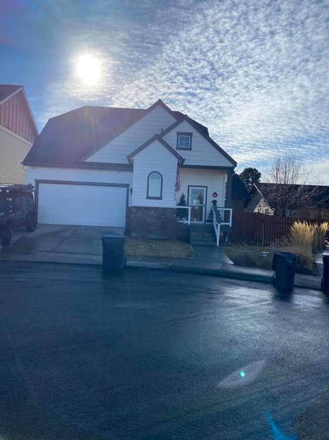 Front house straight