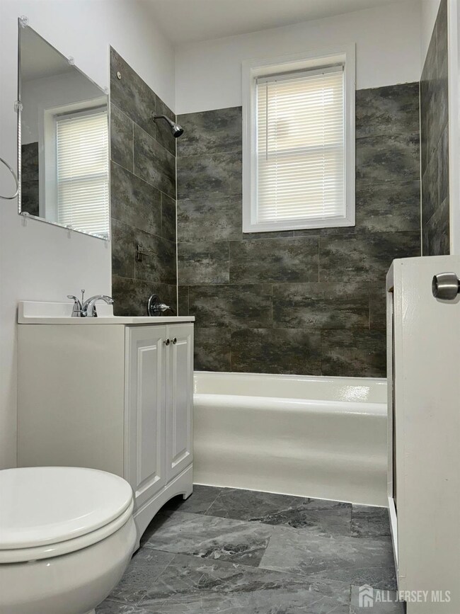 446 N 11th St unit 1R, Newark, NJ 07107 - photo 4