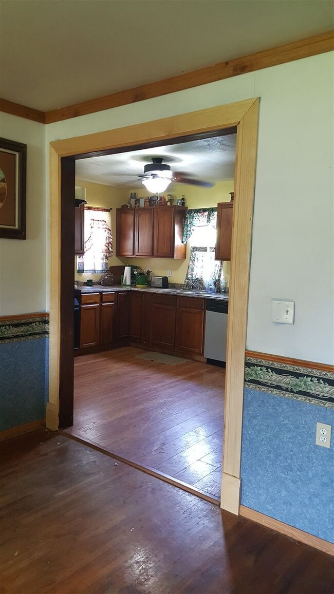 Notice the Oak Trim very high end oak
