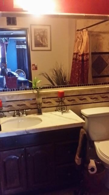 4308 N 73rd Ln, Phoenix, AZ 85033 - photo 6