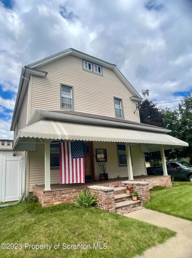 601 Depot St, Scranton, PA 18509 - photo 2