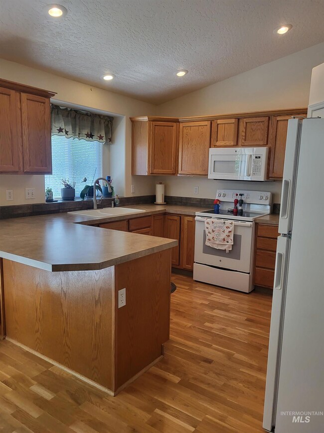 1331 Cattail St, Nampa, ID 83686 - photo 7