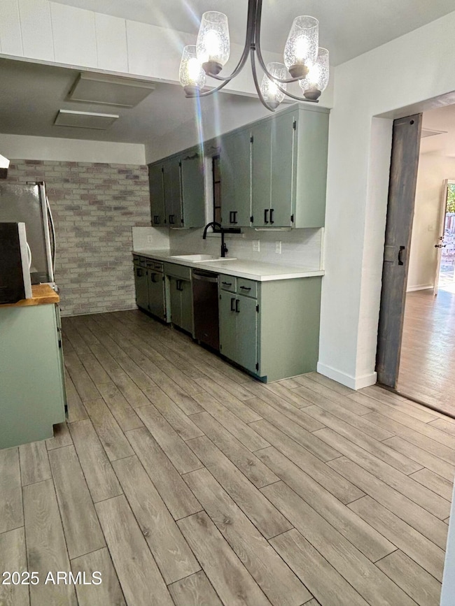 2816 N 33rd Place, Phoenix, AZ 85008 - photo 6